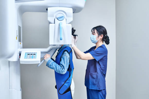 Best Emergency Tooth Extraction in Zeeland, MI